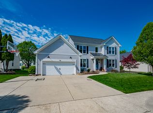 1151 Amaranth Dr, Naperville, IL 60564