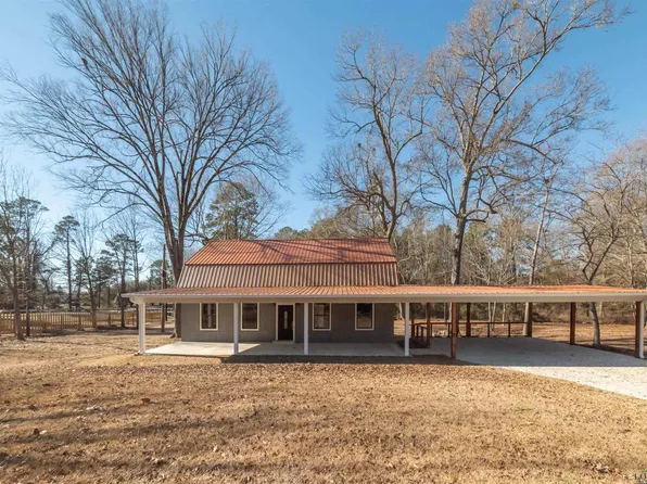 101 Timber Dr, Marshall, TX 75672