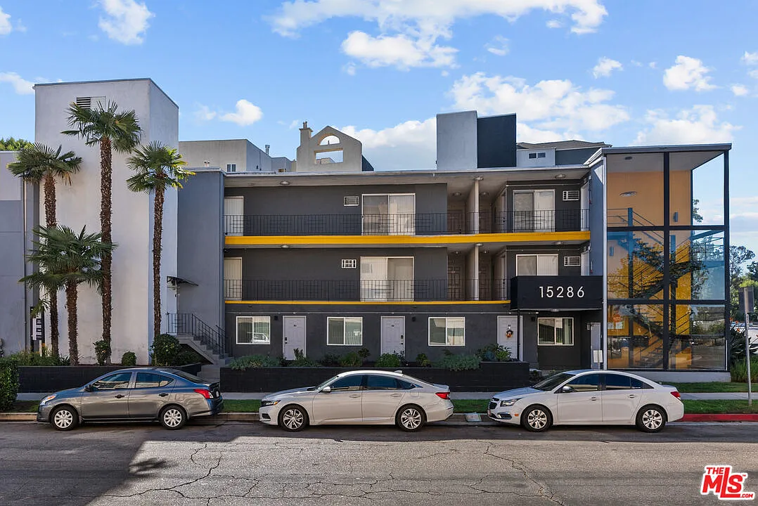 Building Photo - 15286 Sutton St #207