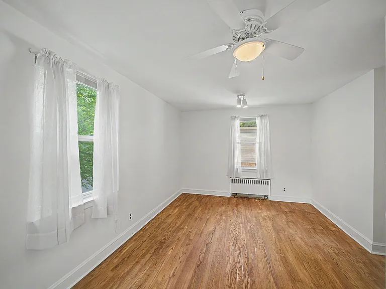 34 Esmond Pl — Photo 14