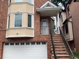 323B E Harriet Ave #B, Palisades Park, NJ 07650