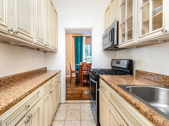 5th image of 5355 Henry Hudson Pkwy W APT 1B