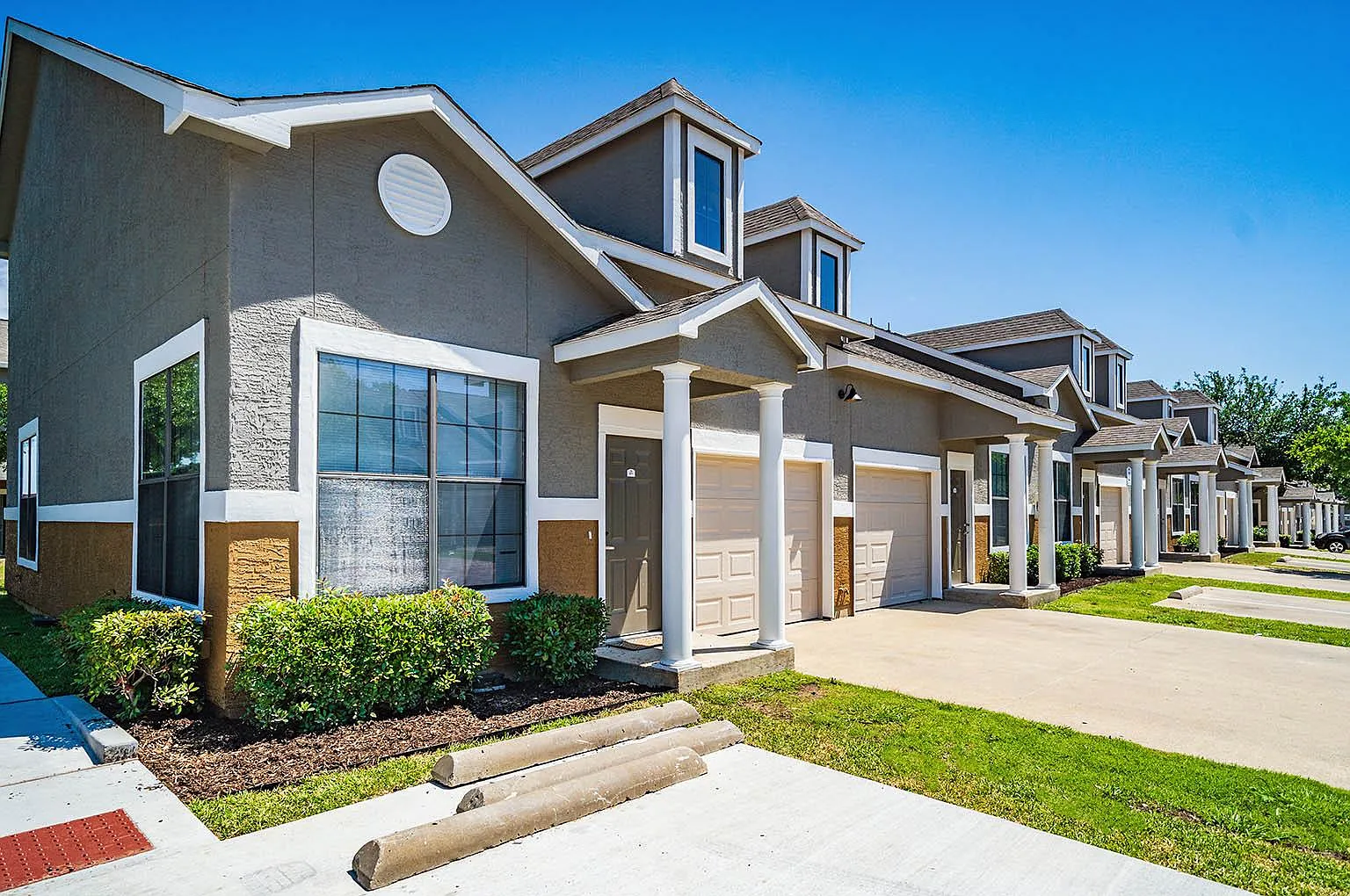 Beckley Townhomes — Photo 1