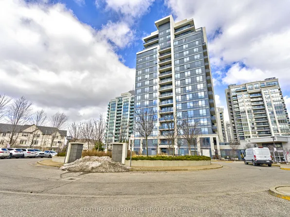 75 N Park Rd #208, Vaughan, ON L4J 0H8