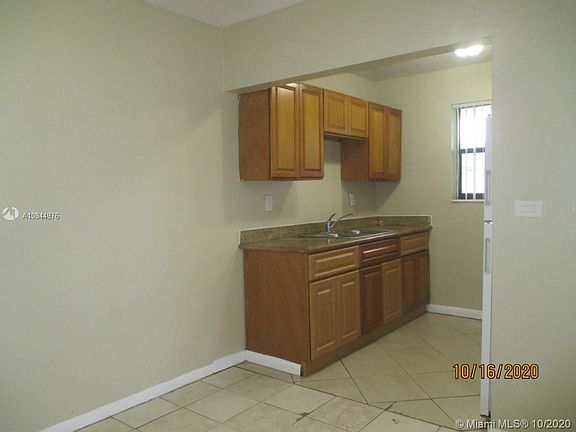 3rd image of 14990 NE 5th Ct #4