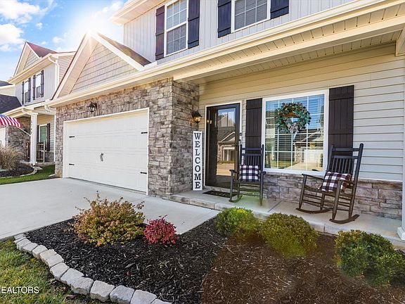 3rd image of 6753 Padgett Hill Ln