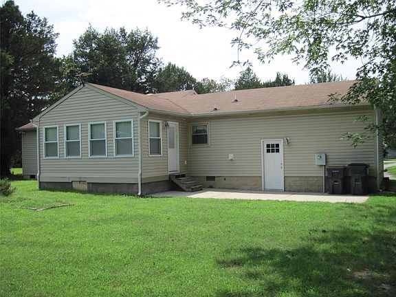 4th image of 94 Sand Hill Rd