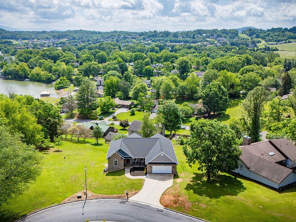 1st image of 1 Sweetwood Dr