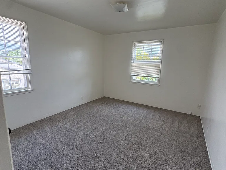 501 E Carrillo St #503 — Photo 9