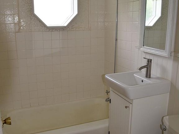 5th image of 1749 Iola St