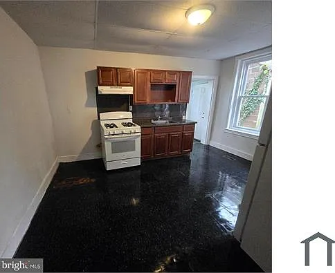5208 Rubicam St — Photo 2