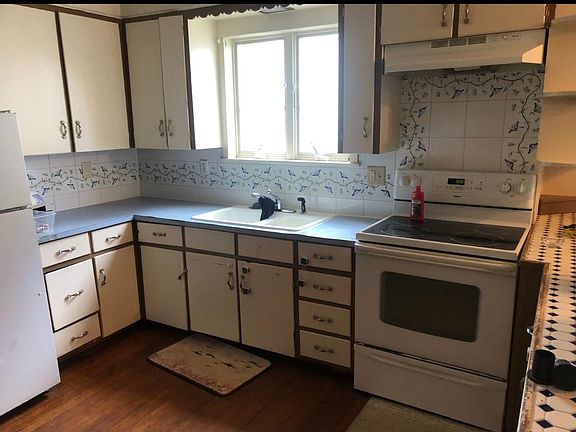 5th image of 166 Glenwood Ave
