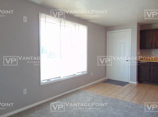 1215 Brosig St APT 3, Green Bay, WI 54311