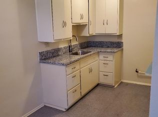 1426 W Summit St APT 2, Long Beach, CA 90810