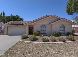 11448 Tom Ulozas Dr, El Paso, TX 79936