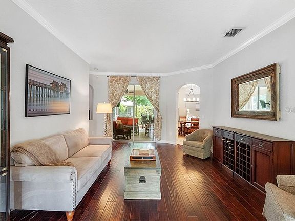 5th image of 1499 Ledgemont Ln