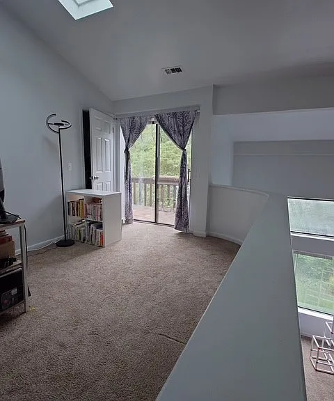 352 N Greeley Ave — Photo 5
