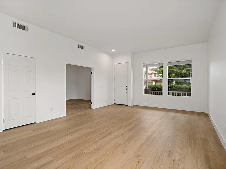 31415 Britton Cir — Photo 3