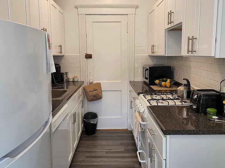 211 Park Dr #44 — Photo 8