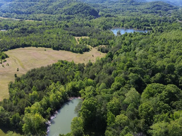 1635 Sandy Flats Rd, Williamsburg, KY 40769