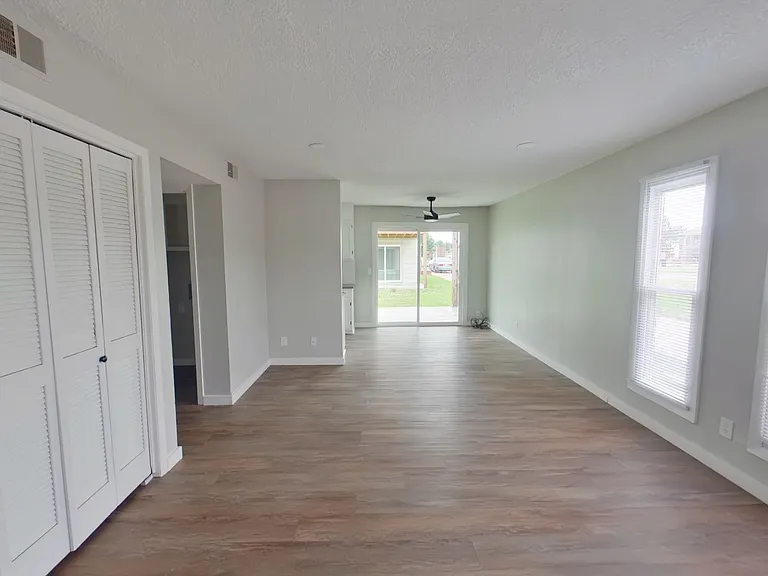 254 N Acadia Ave #2 — Photo 2