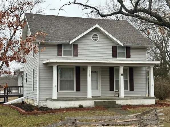 2162 S Ash St, Nevada, MO 64772