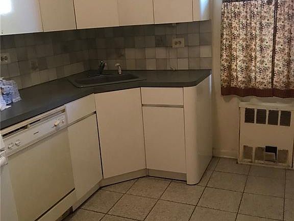 3rd image of 2241 Plumb 1st St #1G