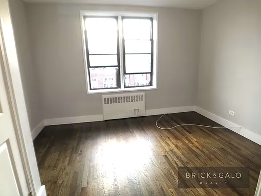 Rented by BRICK & GALO REALTY CORP | media 4