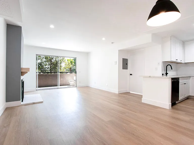 12420 Woodgreen St — Photo 8