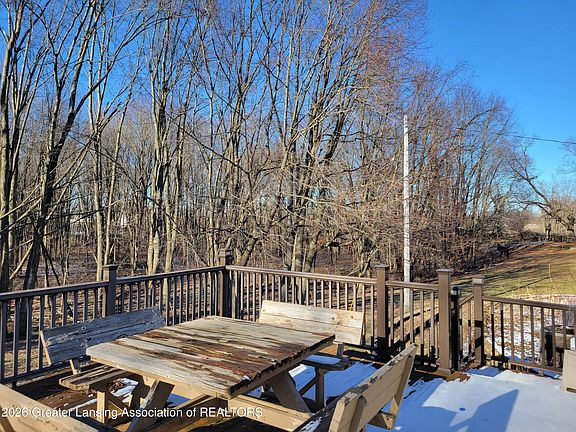 3rd image of 23667 17 Mile Rd