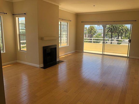 2nd image of 1505 9th St APT 401
