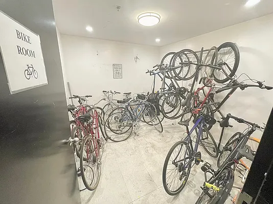 Rented by REAL New York | media 22