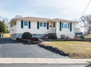 62 Bedford Rd, Woburn, MA 01801