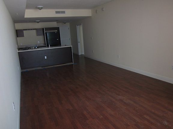 4th image of 1900 N Bayshore Dr APT 4208