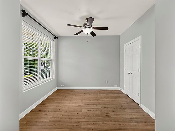 4th image of 1015 Turtle Dove Ln