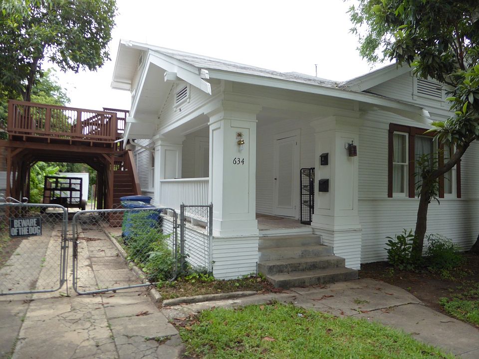 1st image of 634 W Mistletoe Ave Unit 2
