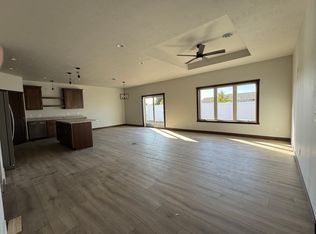 503 W 1st St, Kimball, SD 57355