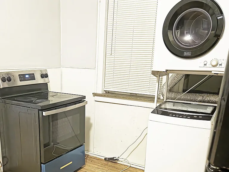 4959 Mardel Ave #A — Photo 5