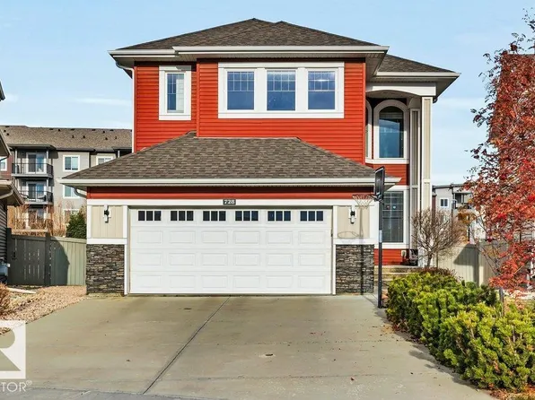 728 43rd Ave NW, Edmonton, AB T6T 0W7