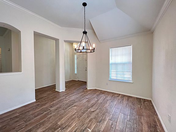2nd image of 2040 Reddenson Dr