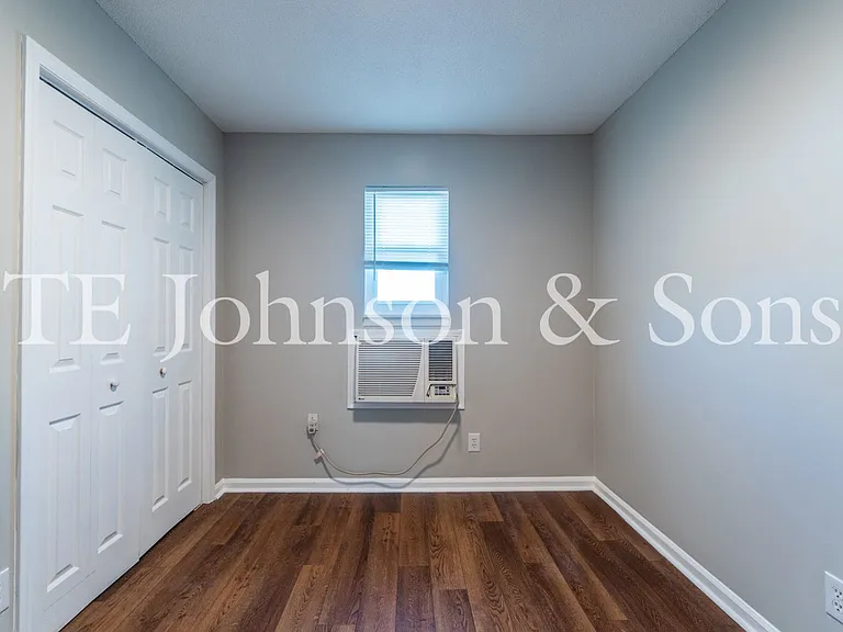 651 Summit St #A — Photo 15