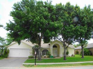 858 Hunters Creek Dr, West Melbourne, FL 32904