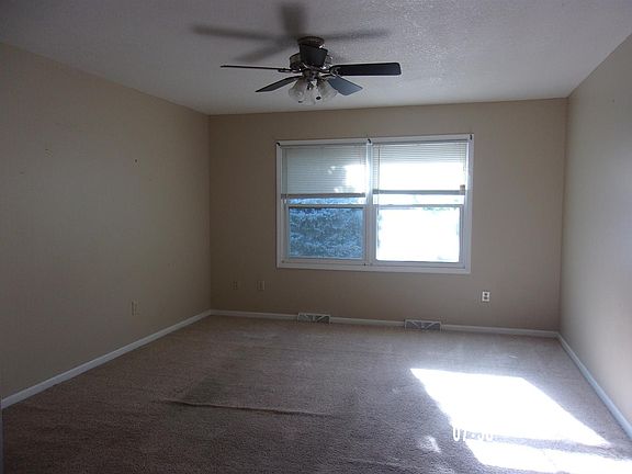 4th image of 1512 Thompson Dr