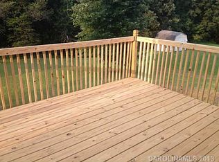 105 Saint Martins Ln, Statesville, NC 28677