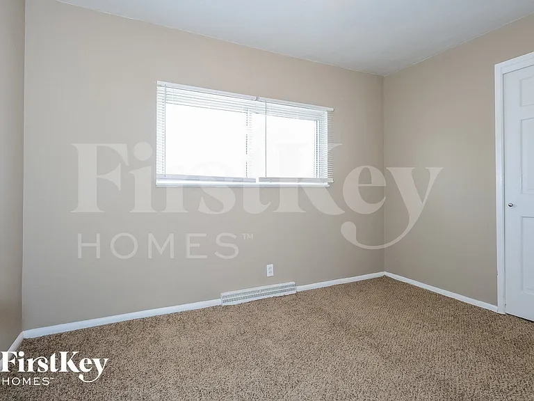 6114 Fee Fee Rd — Photo 11