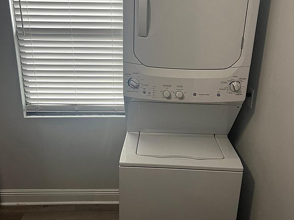 5th image of 8506 Apple St