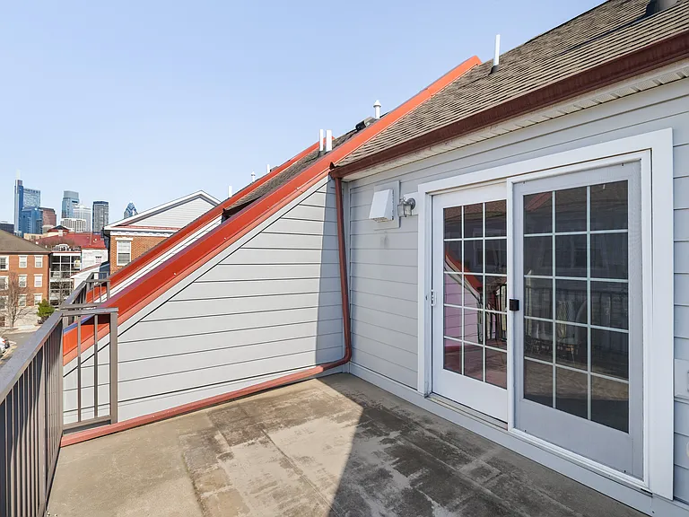 Fourth floor balcony