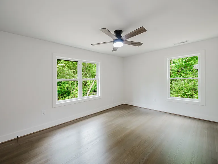 2260 Pine Ln — Photo 25