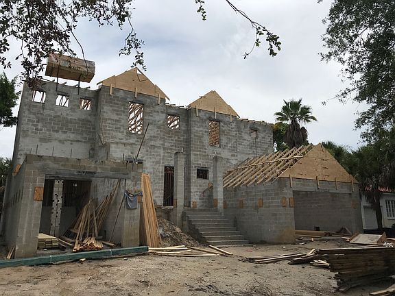 2nd image of 2913 W Coachman Ave
