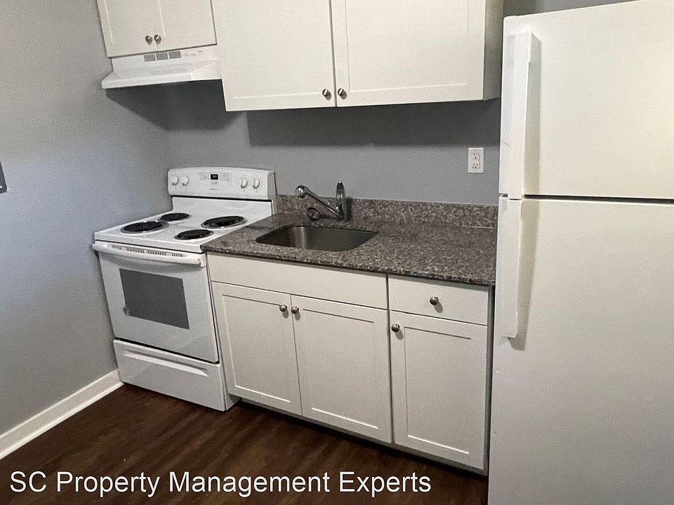 2nd image of 1824 Carlton St Unit 4